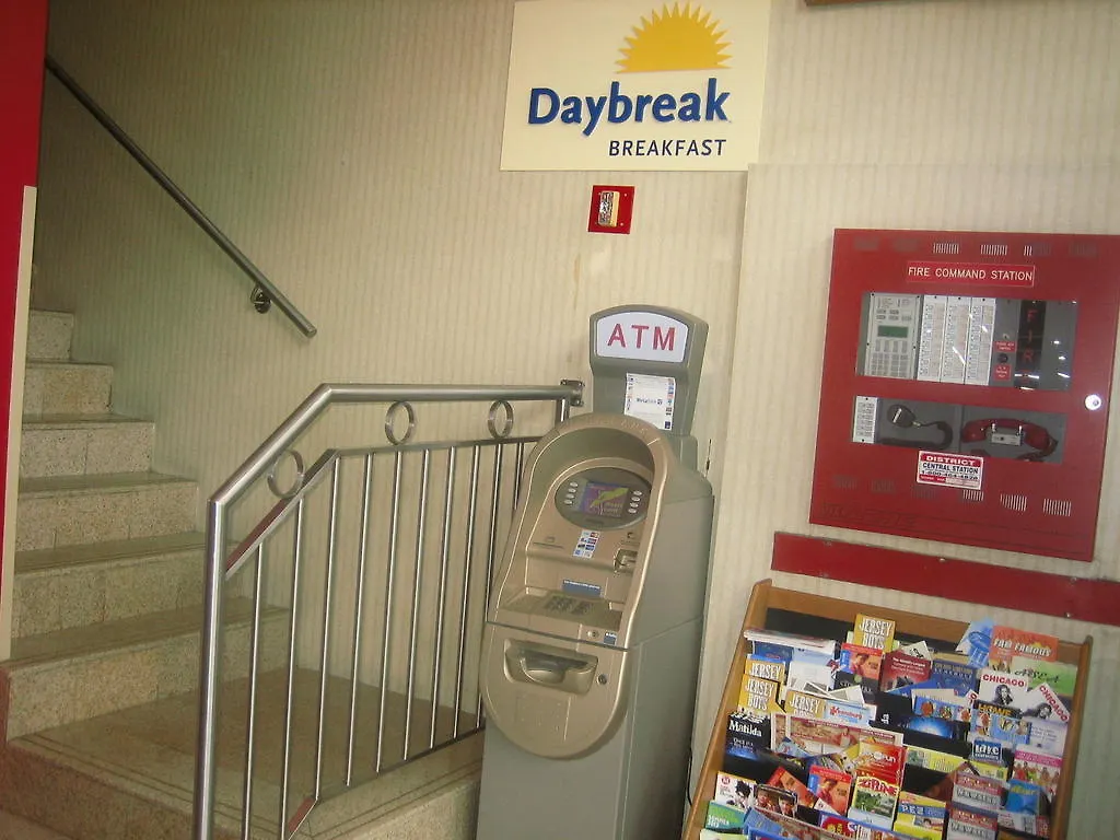 Days Inn By Wyndham Brooklyn New York Hotel