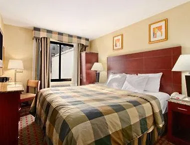 Days Inn By Wyndham Brooklyn New York