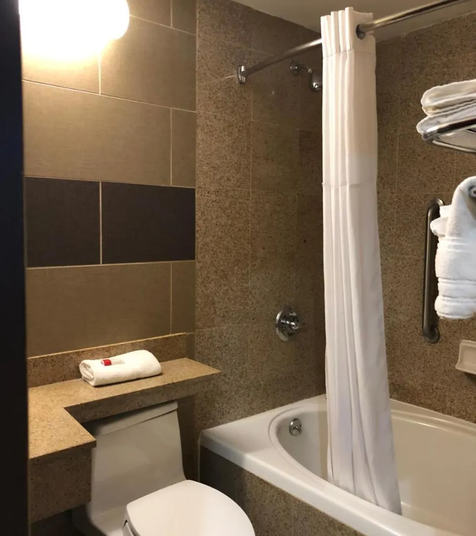 Hotel Days Inn By Wyndham Brooklyn New York