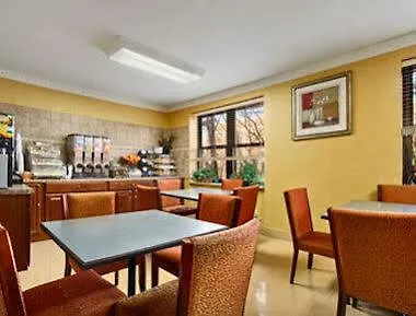 Days Inn By Wyndham Brooklyn New York Hotel